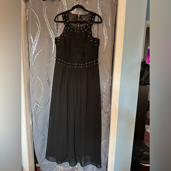 City Chic Size M Maxi Dress - Picture 1 of 5